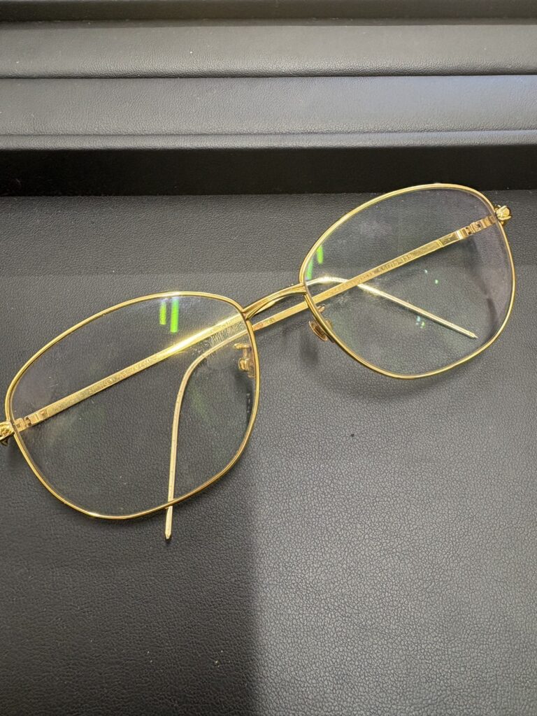 金が使われているメガネフレームも査定対象です。
